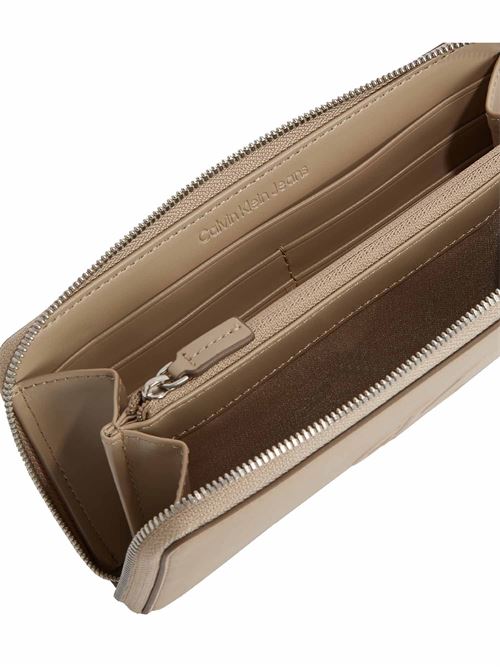 sculpted zip around wallet CALVIN KLEIN JEANS | LV04K1005GPBF